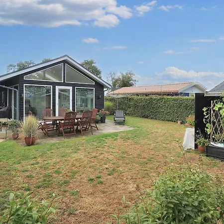 4 Person In Karrebæksminde