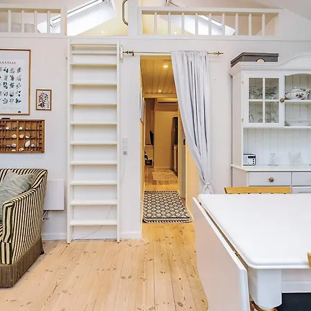 Semesterbostad 4 Person In *