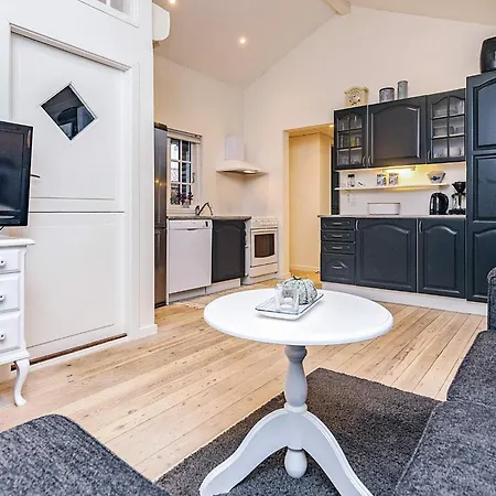 4 Person In Karrebæksminde