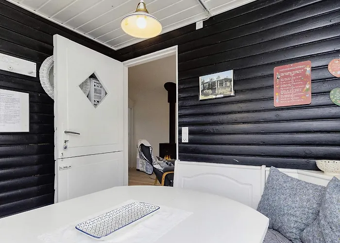 4 Person In Karrebæksminde